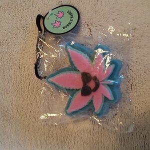 Bubble Babes bath sponge